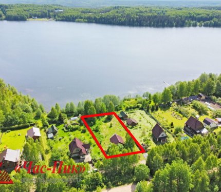 Участо20 соток в первой береговой линии озера "Домашковское"