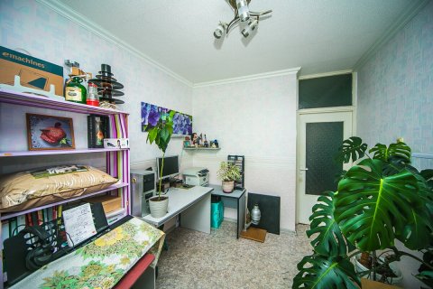 Продаётся 4 комнатная двухуровневая квартира улучшенной планировки по пр. Партизанскому, 21