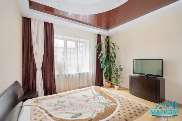 Купить 3-х комнатную квартиру на улице Стариновская 31, г. Минск