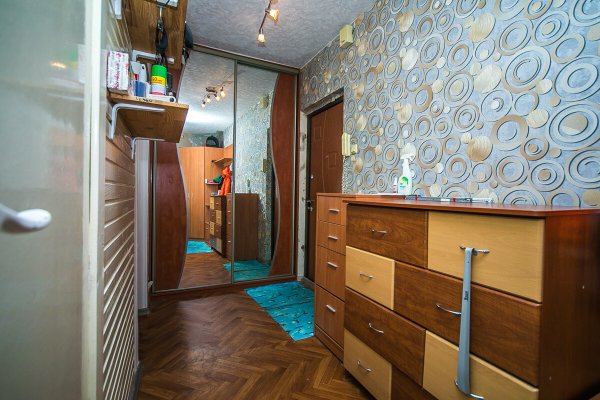 Продаётся 4 комнатная двухуровневая квартира улучшенной планировки по пр. Партизанскому, 21