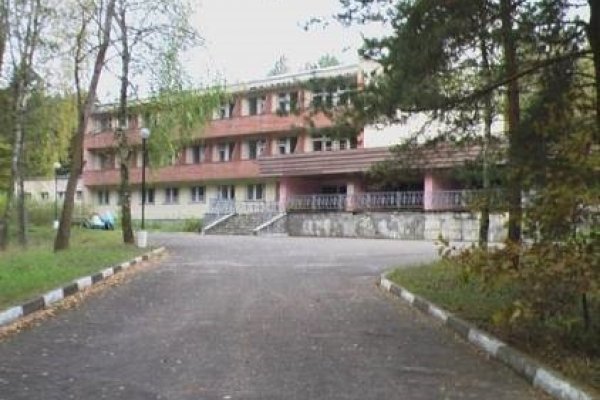Гостиничный комплекс в лесном массиве, на берегу реки Россь. 1 км от г. Волковыск. Цена 63 т с НДС